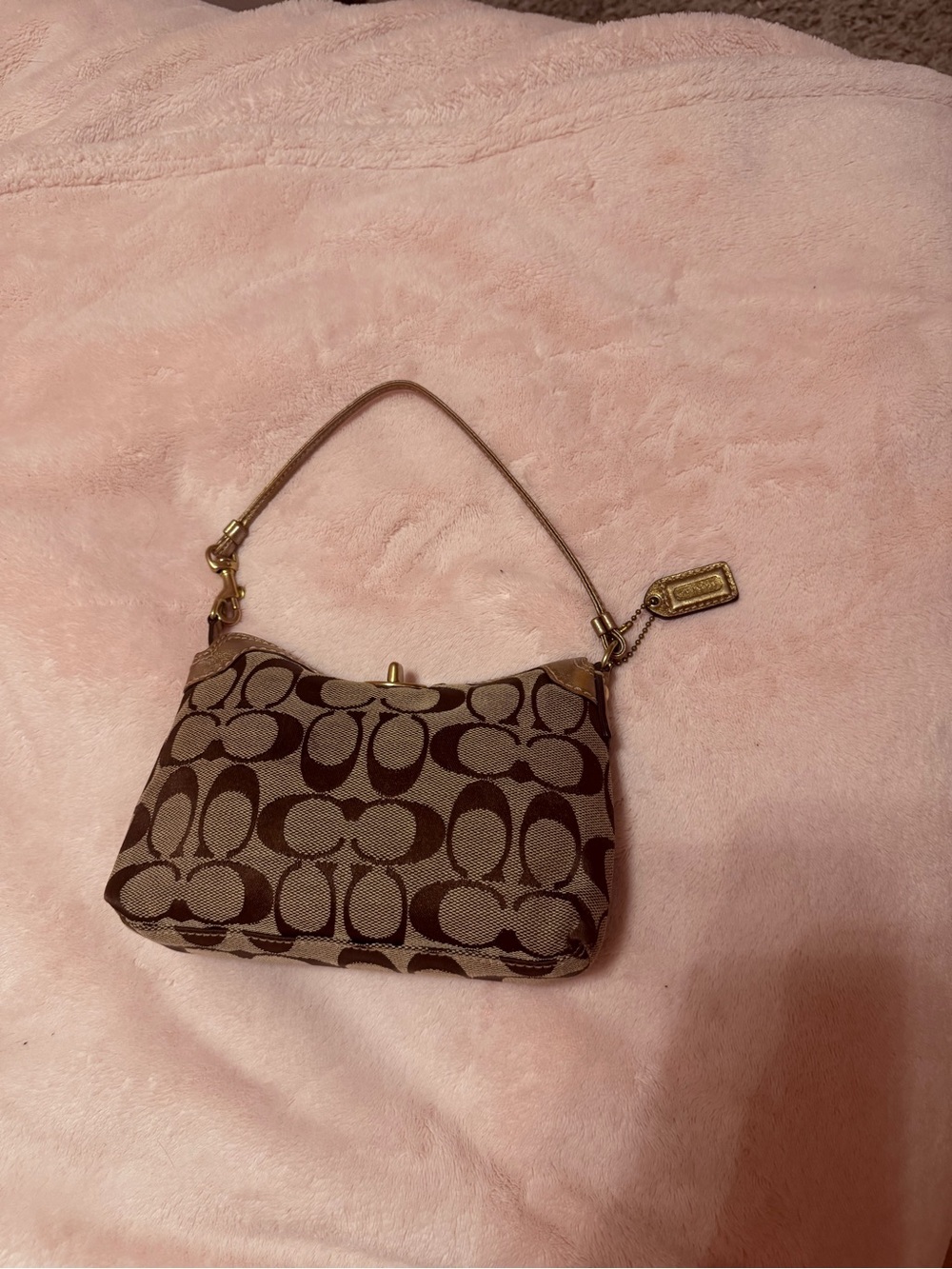 Coach Brown Signature Jacquard Shoulder Bag with Gold Hardware - Picture 3 of 4